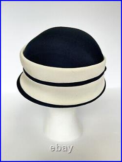 Vintage Women's Cloche HAT Navy Blue White Daytons French Room sailor Ocean