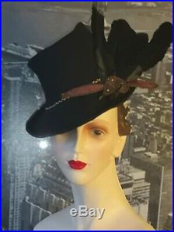 Vintage hat womens 1940s/40s. Black tilt hat with feathers and details. Stylish