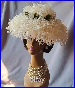 Vtg. Iconic New Look 50s-60s Silk Flower Sauser Chrysantenum Hat! Mint