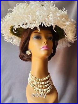 Vtg. Iconic New Look 50s-60s Silk Flower Sauser Chrysantenum Hat! Mint