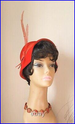 Vtg. Iconic New Look Early 1950s Lipstick Red Felt Hat! Exellent Condition