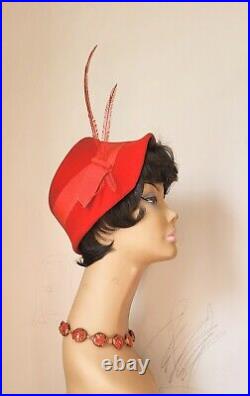 Vtg. Iconic New Look Early 1950s Lipstick Red Felt Hat! Exellent Condition