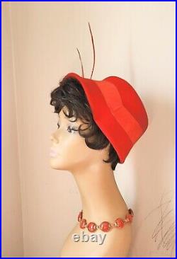 Vtg. Iconic New Look Early 1950s Lipstick Red Felt Hat! Exellent Condition