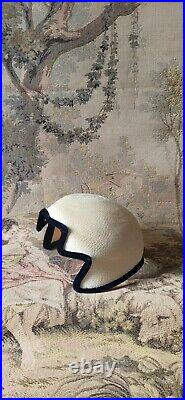 Vtg. Iconic New Look Early 1950s Scull Straw Egg Shell Hat! EXELLENT