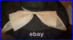 Vtg Ladies 1930s/40s Wide Woven Brim Black Cartwheel Pancake & Cream Bow Hat